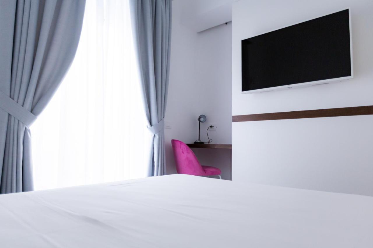Double or Twin Room,1126155144:JPEG
