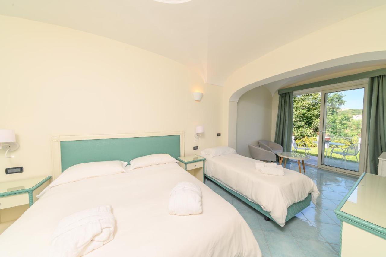 Junior Suite,1416905535:JPEG
