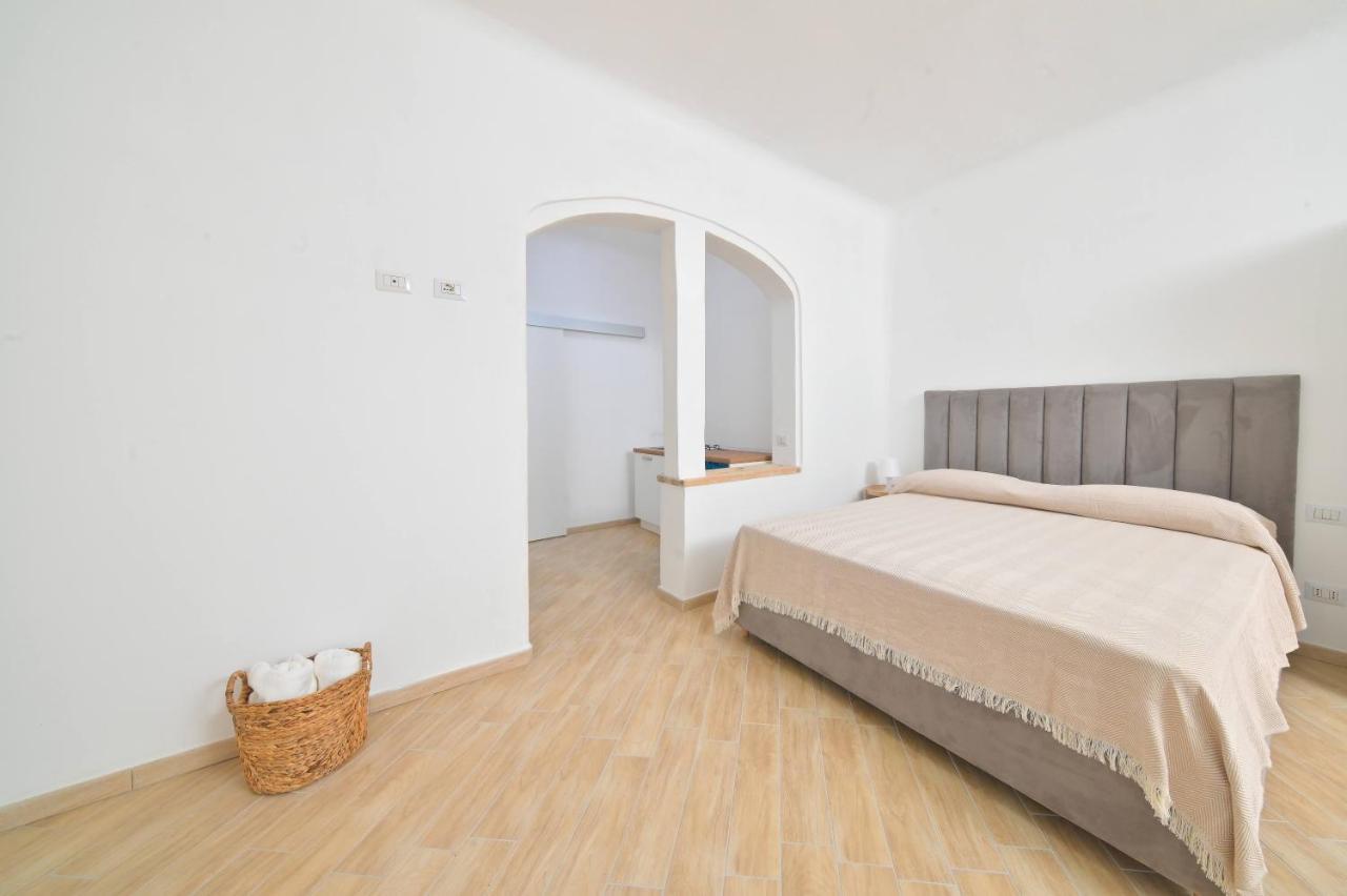 Studio Apartment with King Bed