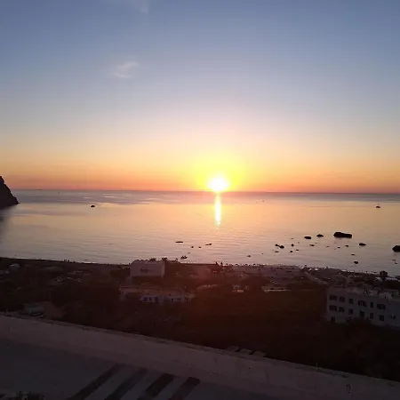Room In Bb - Wellness And Relaxing Time In Ischia, We Are Waiting For You-3