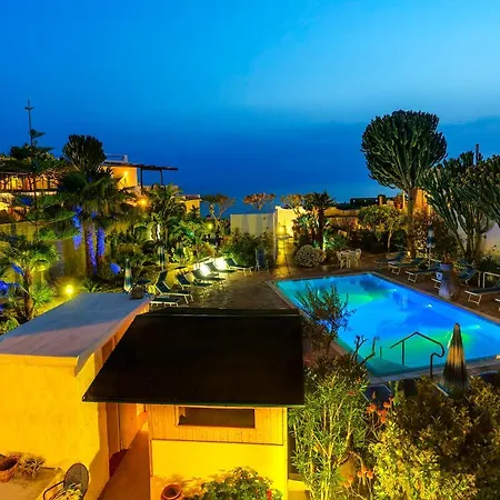 Room In Bb - Wellness And Relaxing Time In Ischia, We Are Waiting For You Num02-2