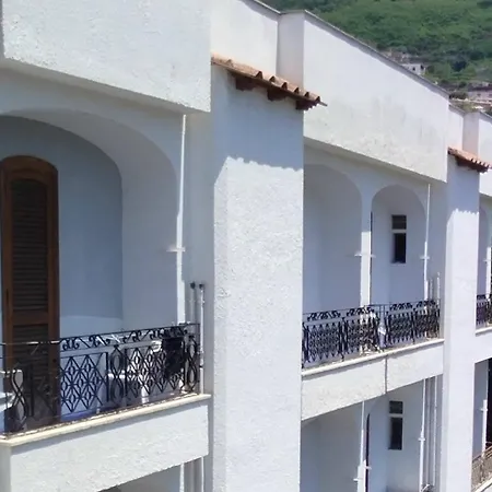 Villa Thomas Bb Conduzione Familiare-3